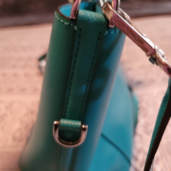 Stunning Michael Kors Large Turquoise Tote - RARE/HTF - Picture 6 of 15